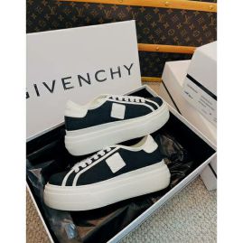 Picture of Givenchy Shoes Women _SKUfw144014587fw